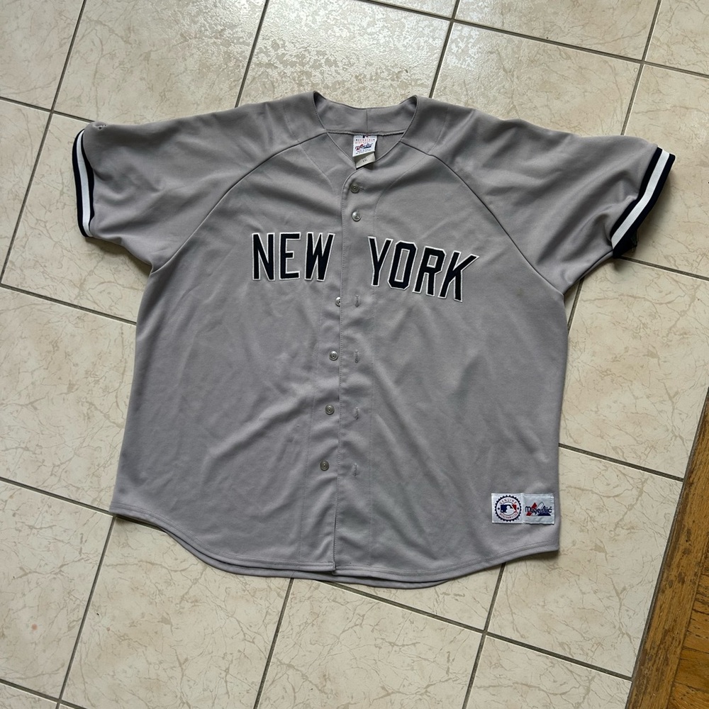 Gray New York Yankees XXL Baseball Jersey